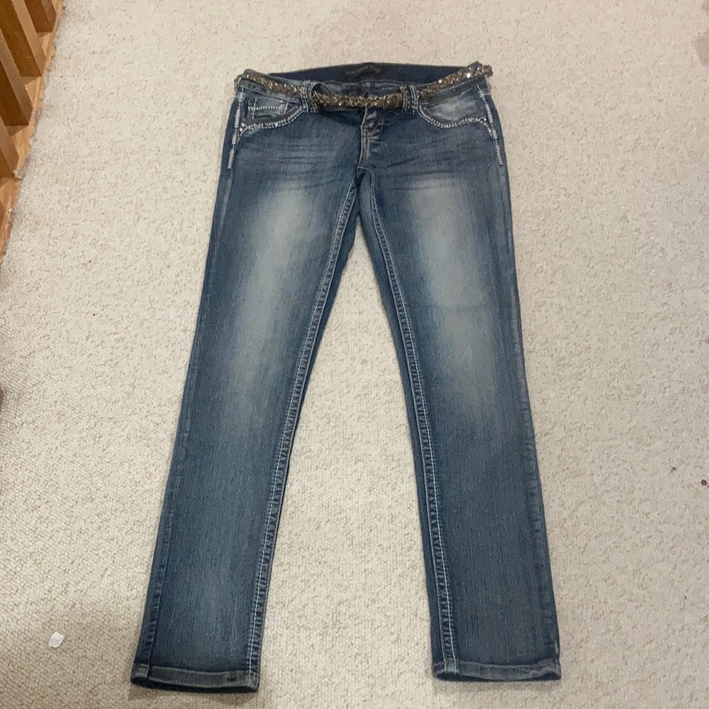 -Never worn Rue 21 slim boot jeans
